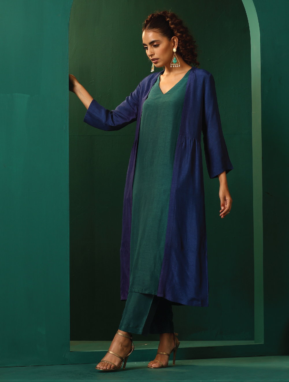 trueBrowns Blue Teal Silk Kurta Jacket Set | Grocsy