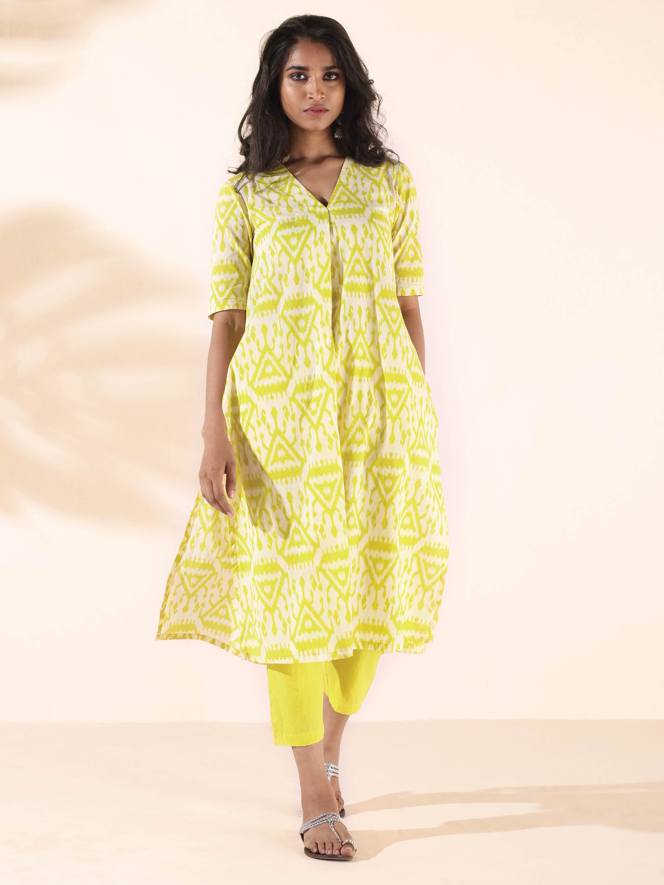 trueBrowns Lime Cotton Ikat Kurta Pant Set | Grocsy