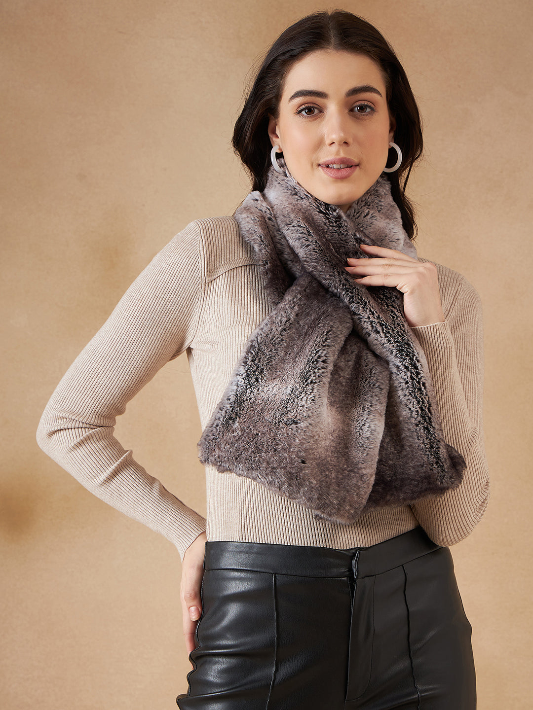 InWeave Women's Dark Grey Double Shade Faux Fur Neck Warmer | Grocsy