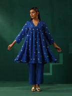 trueBrowns Royal Blue Geometric Floral Viscose Silk Front Gathered Co-ord Set | Grocsy