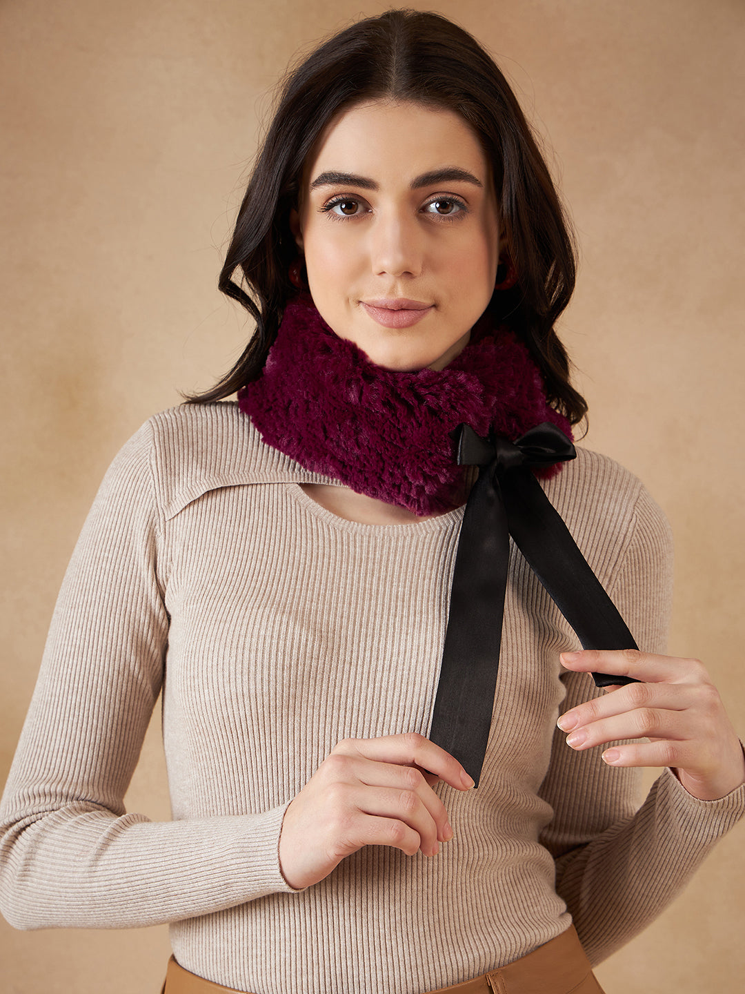 InWeave Women's Burgundy Fur Neckpiece | Grocsy