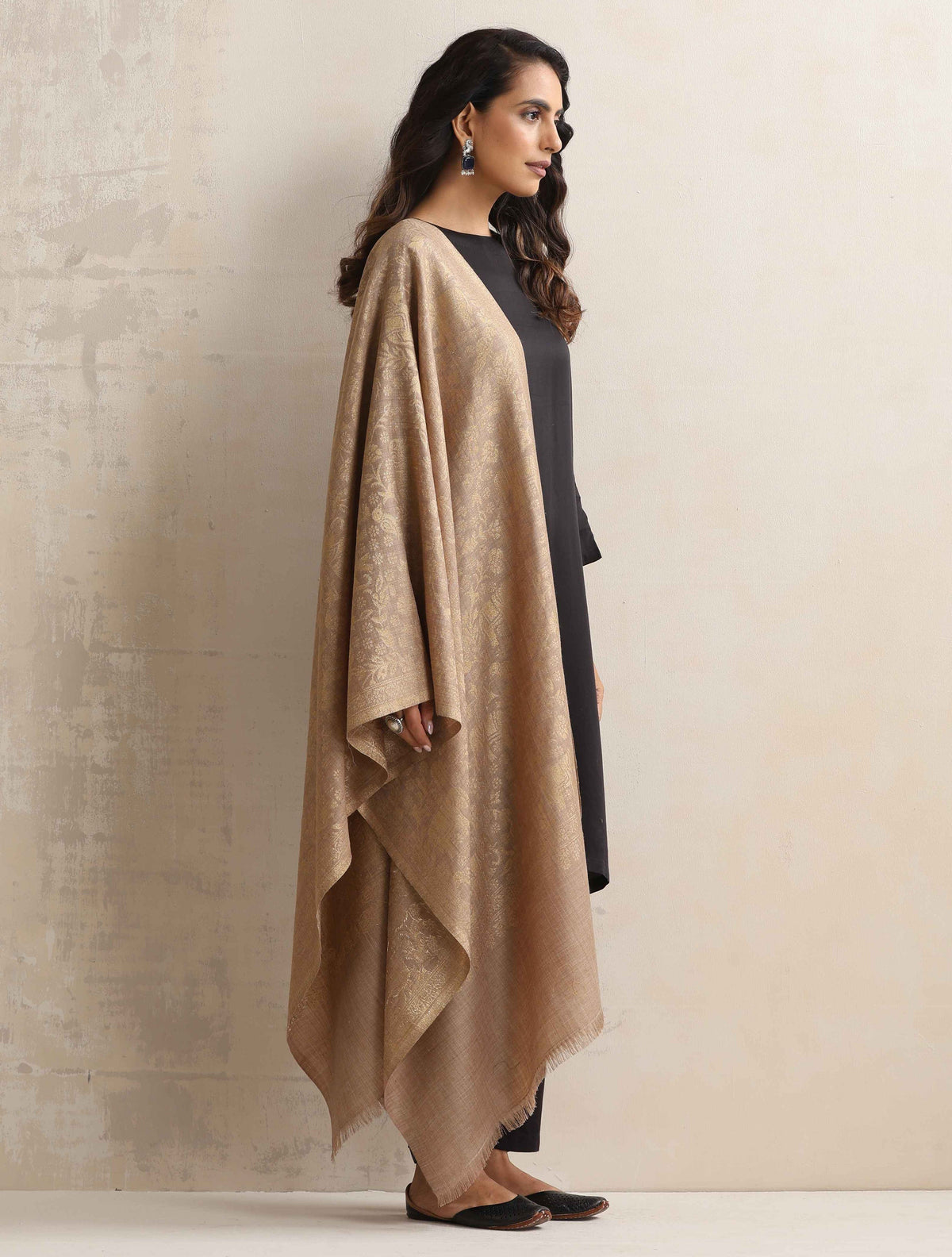 trueBrowns Brown Floral Jaal Woollen Stole | Grocsy
