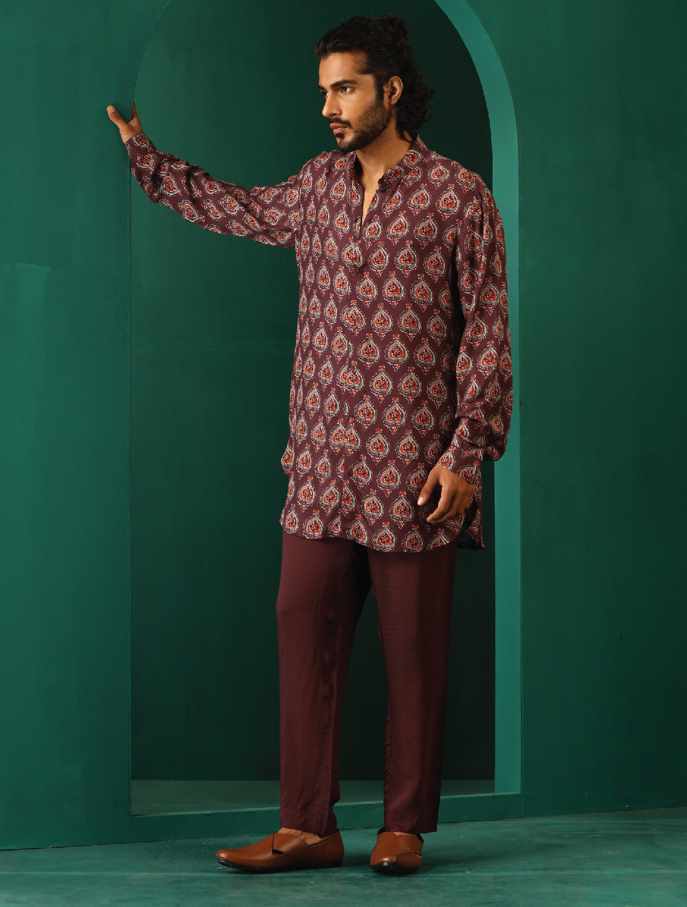 trueBrowns Men's Deep Purple Paan Muslin Silk Printed Co-ord Set | Grocsy