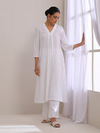trueBrowns White Dobby Neck Pleat Kurta Pant Set | Grocsy