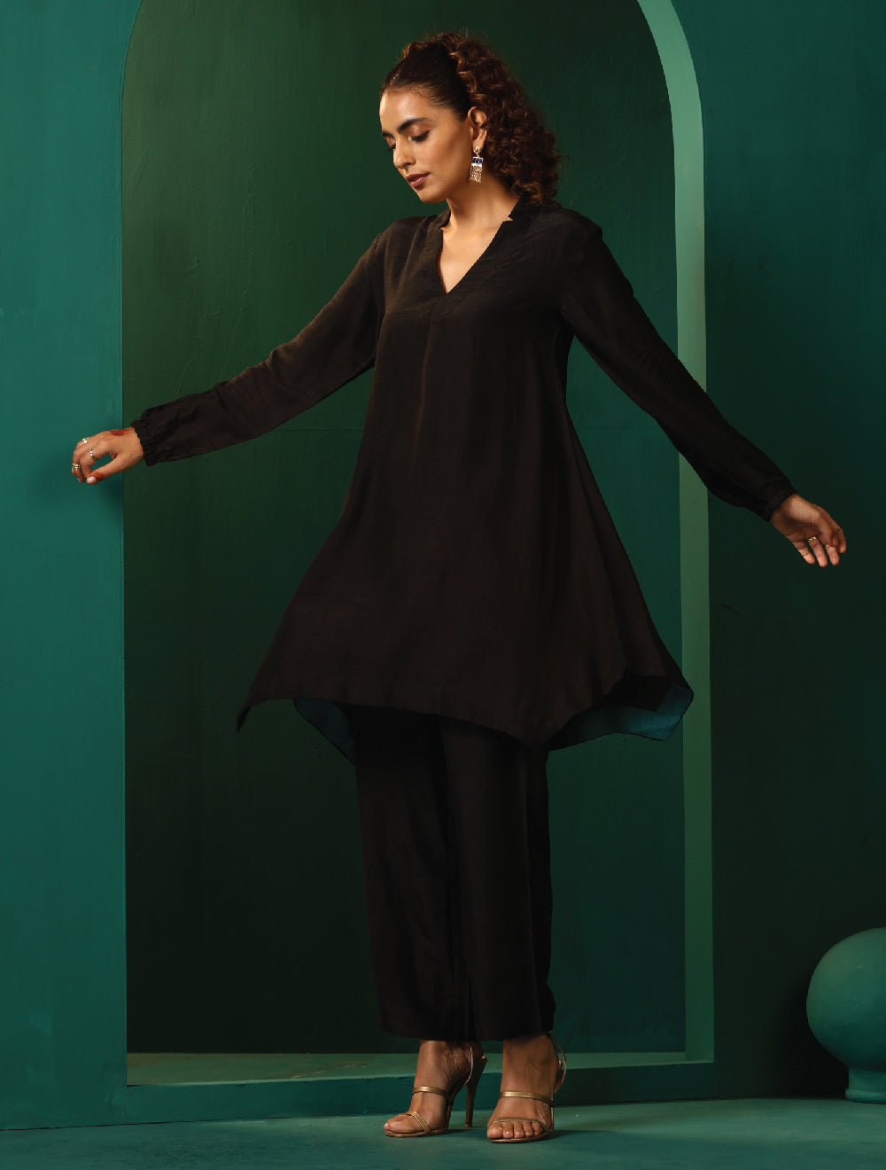 trueBrowns Black Silk Collar Co-ord Set | Grocsy