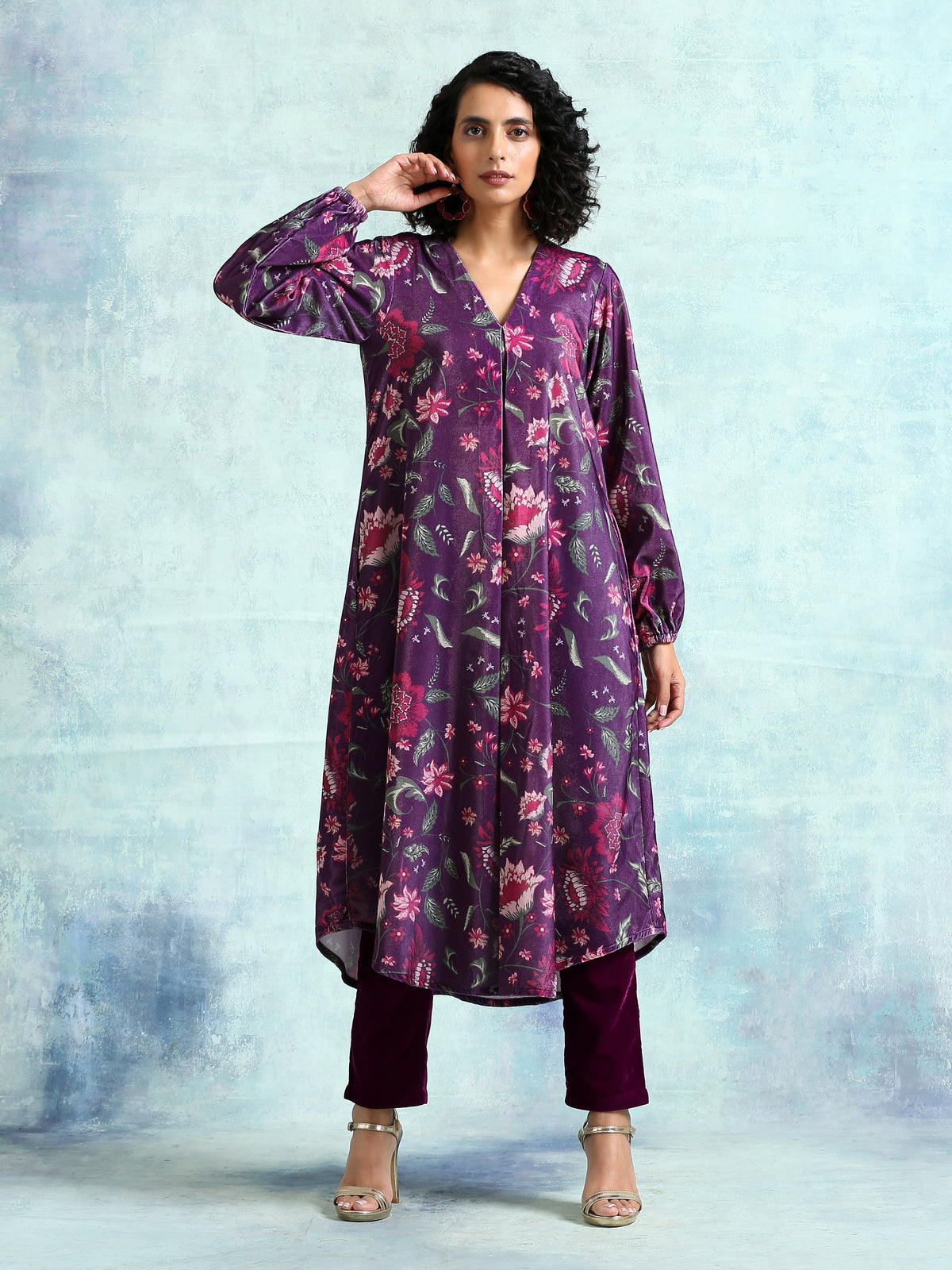 trueBrowns Wine Printed Velvet Neck Pleat Kurta | Grocsy