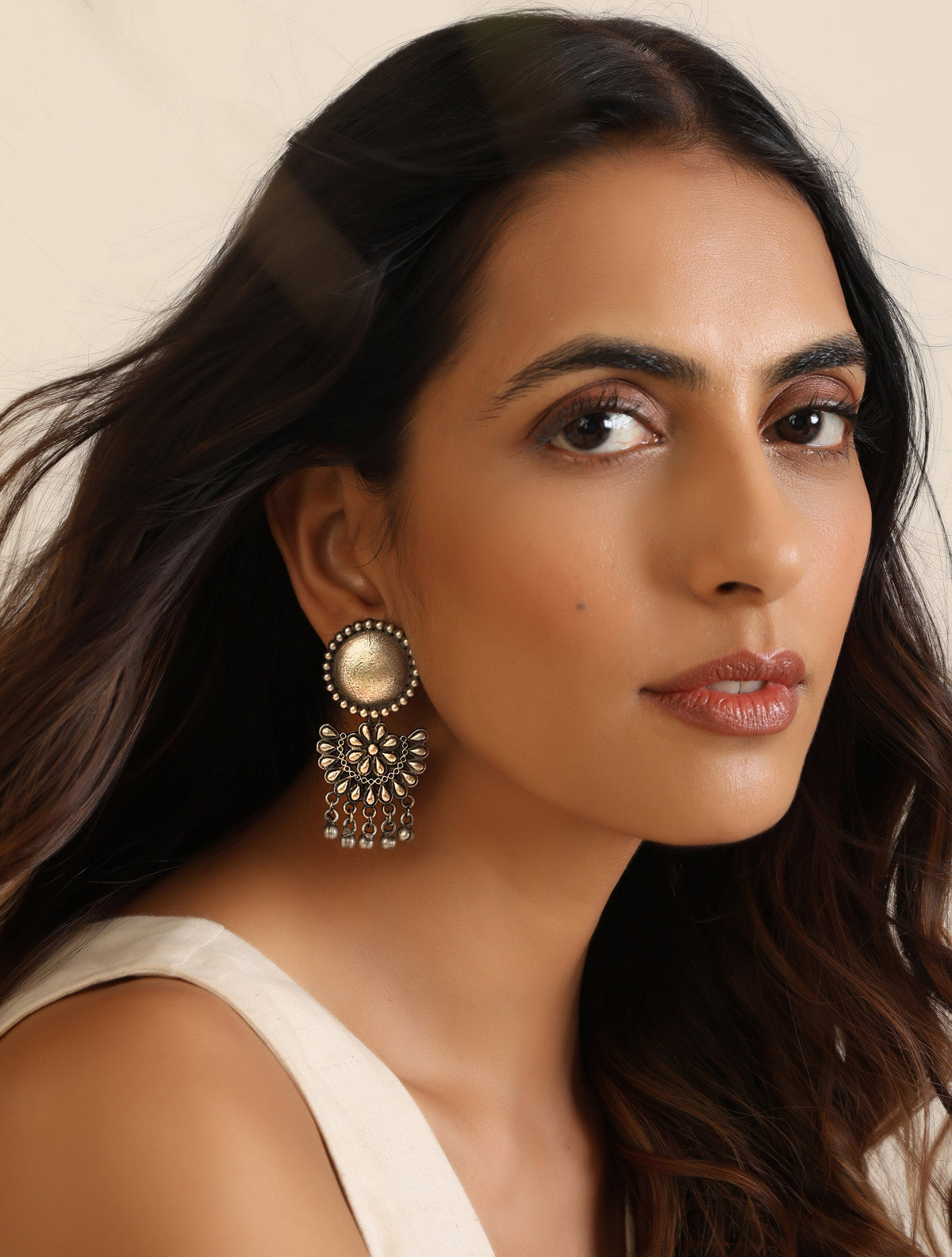 trueBrowns Silver Crescent Floral Earrings | Grocsy