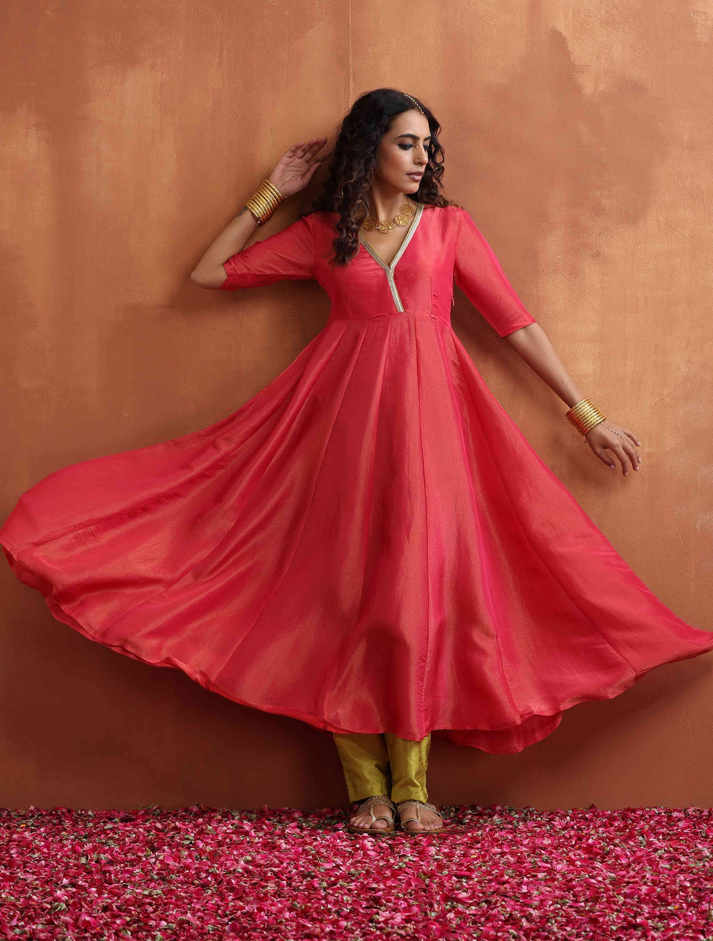 trueBrowns Hot Pink Tissue Flared Anarkali Kurta Set | Grocsy