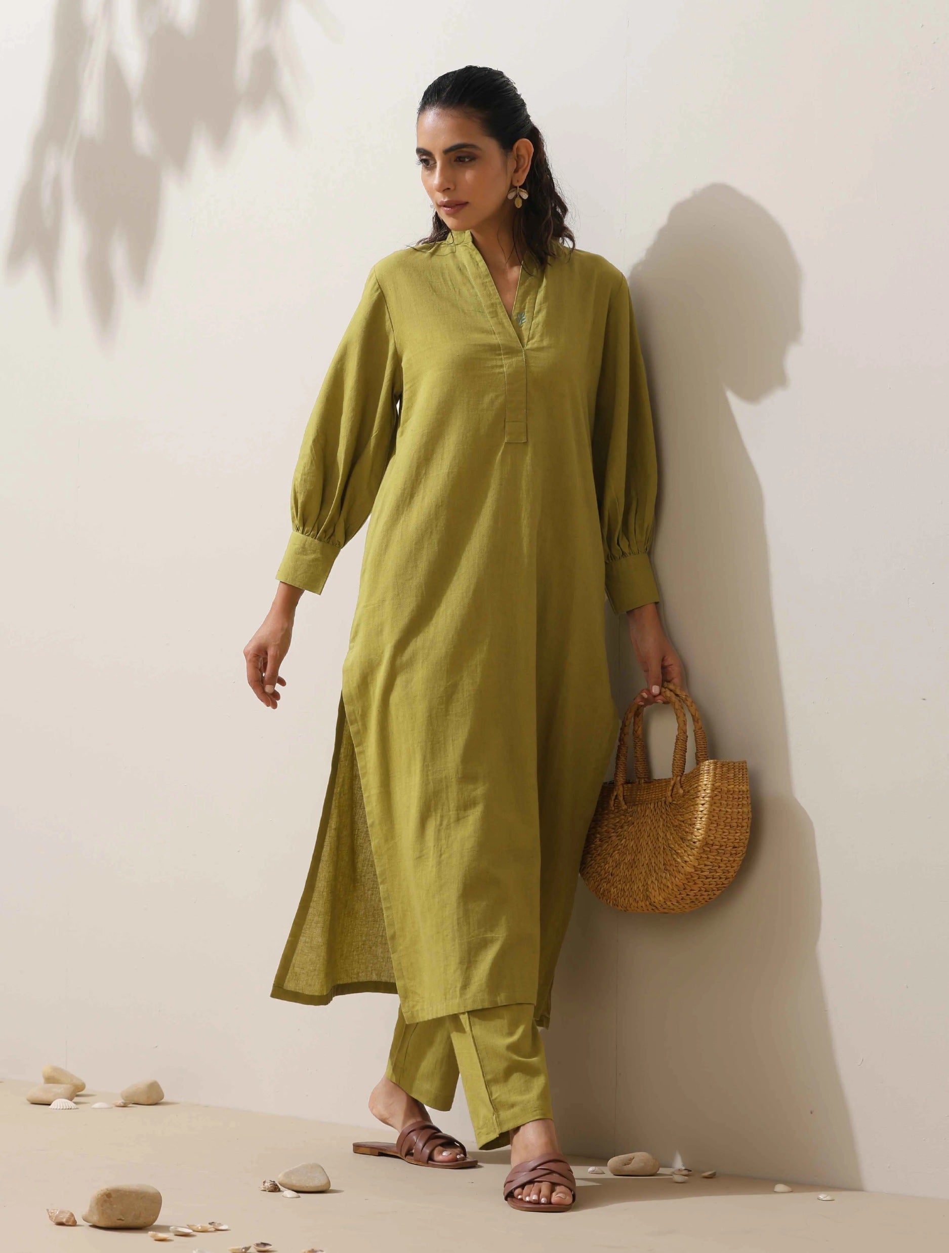 trueBrowns Pear Green Cotton Linen Kurta Pant Set | Grocsy