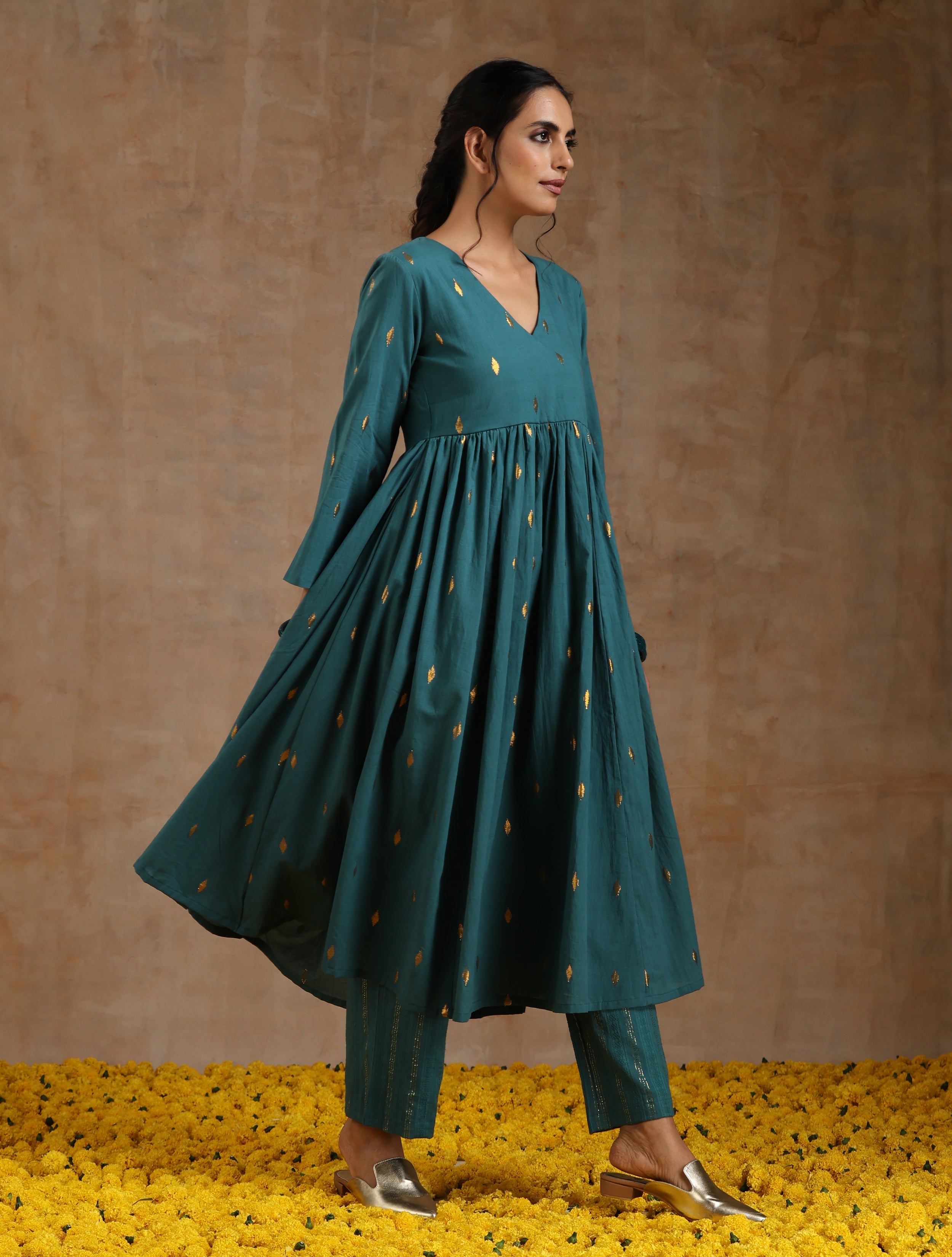 trueBrowns Deep Sea Gold Cotton Kalidar Kurta Set | Grocsy