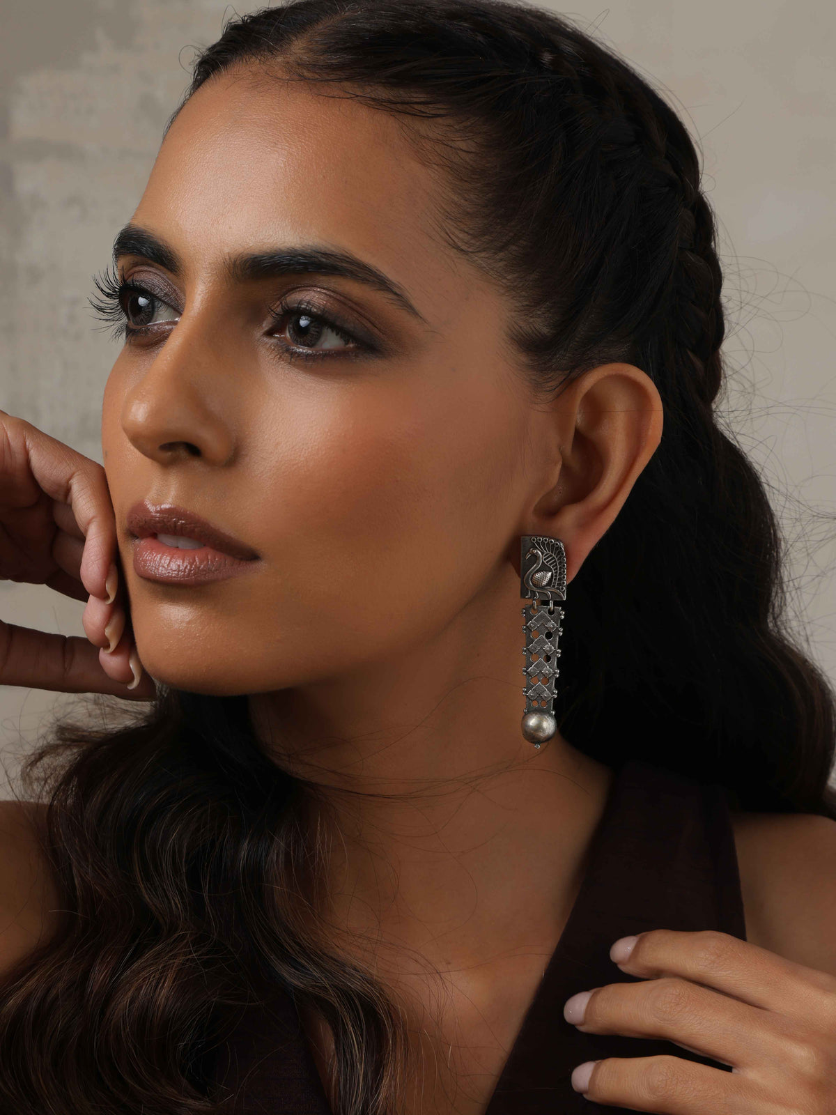 trueBrowns Silver Tone Flamingo Dangle Earrings | Grocsy