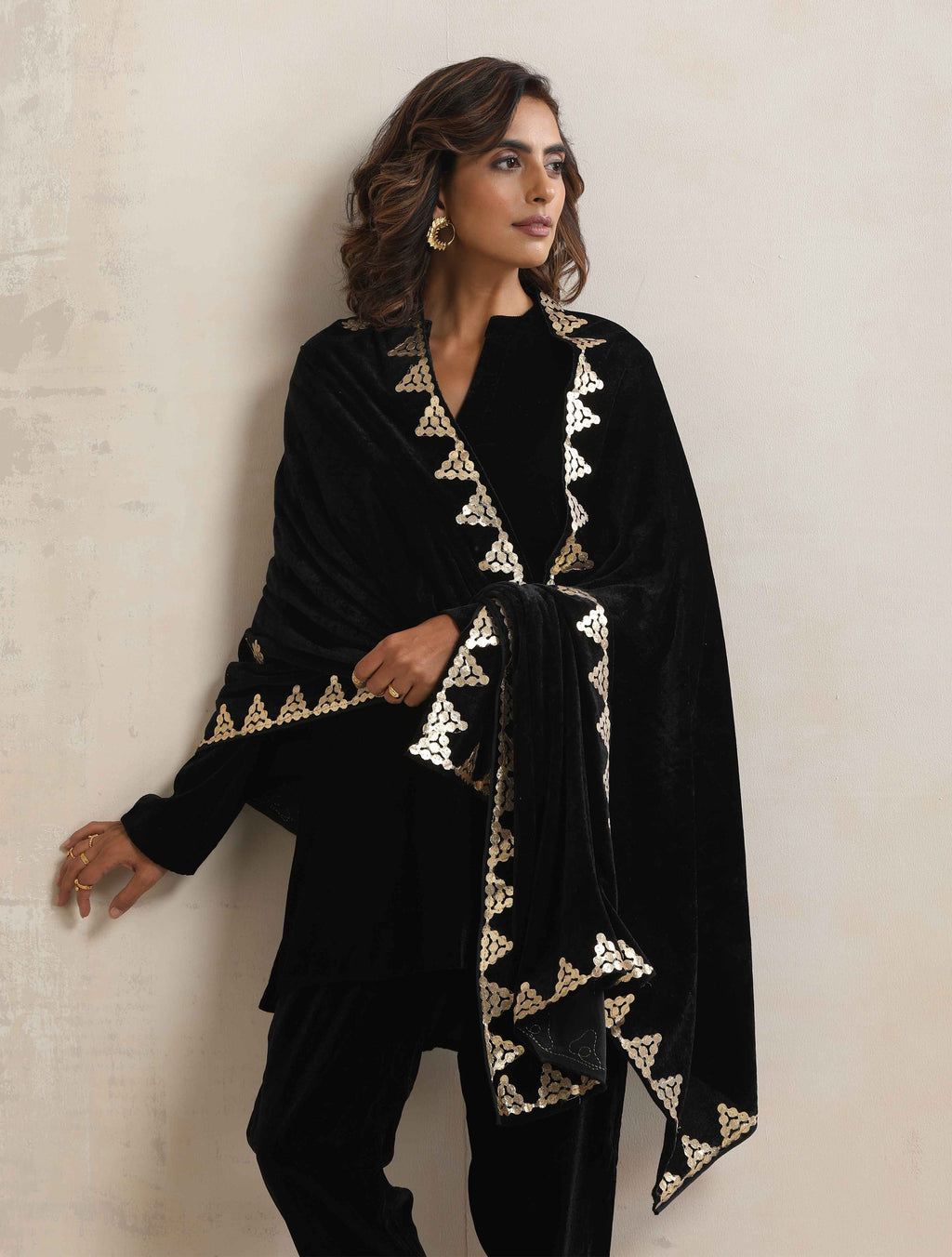 trueBrowns Black Velvet Gota Patti Stole | Grocsy