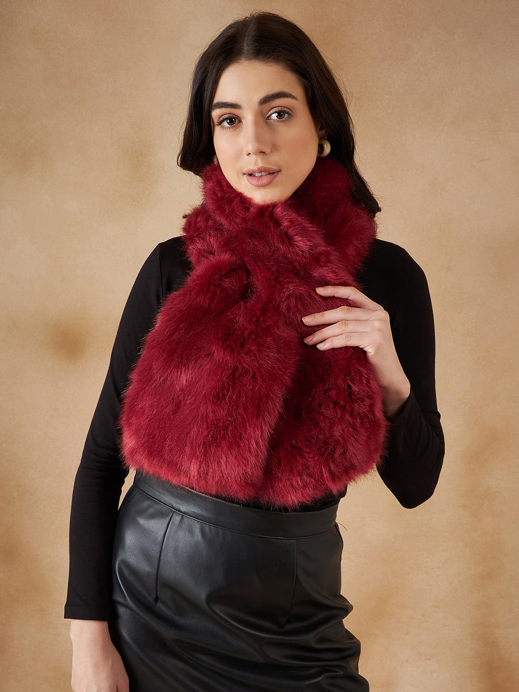 InWeave Women's Bright Rust Faux Fur Neck Warmer | Grocsy