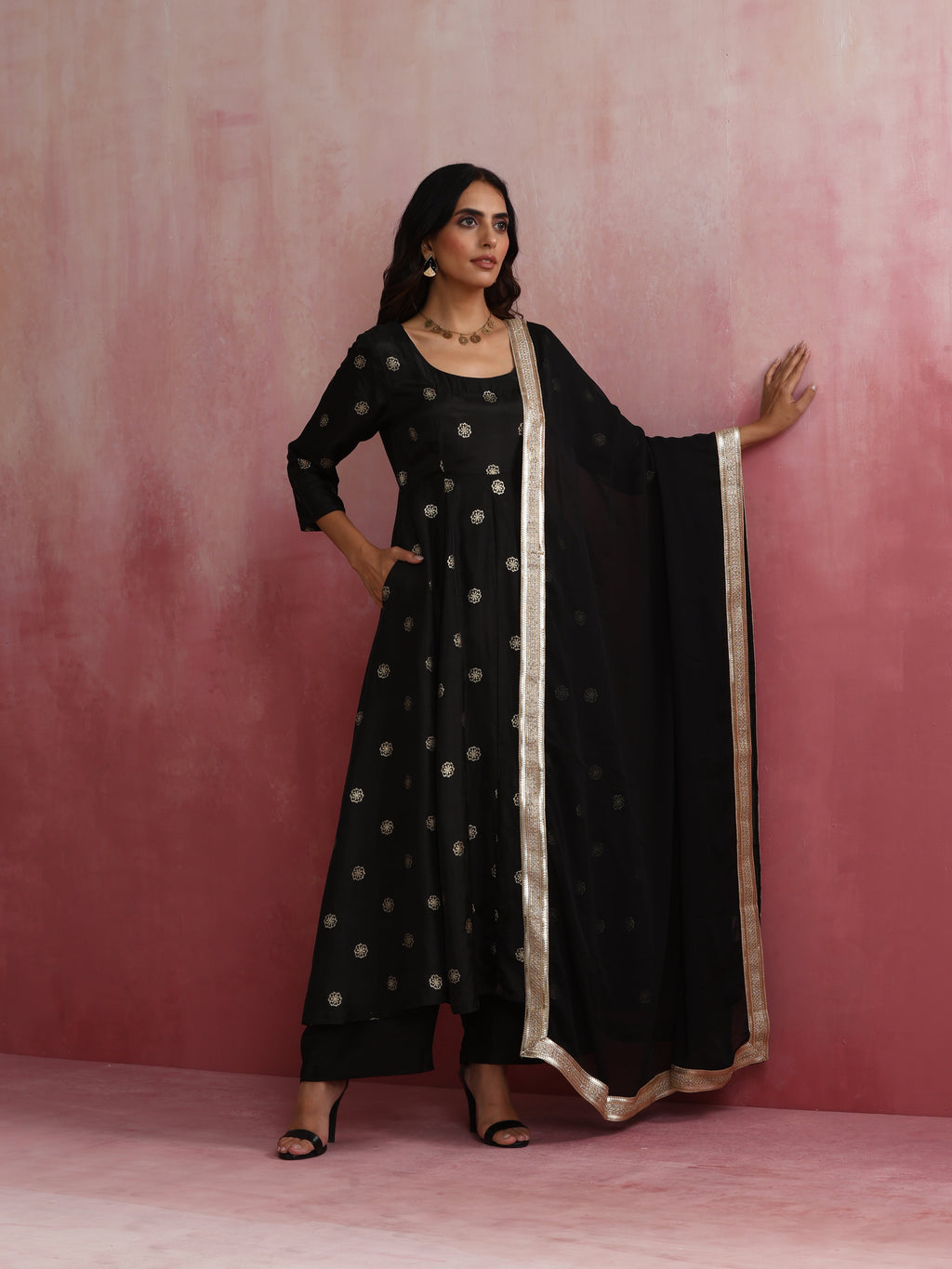 trueBrowns Black Viscose Silk Kurta Set | Grocsy