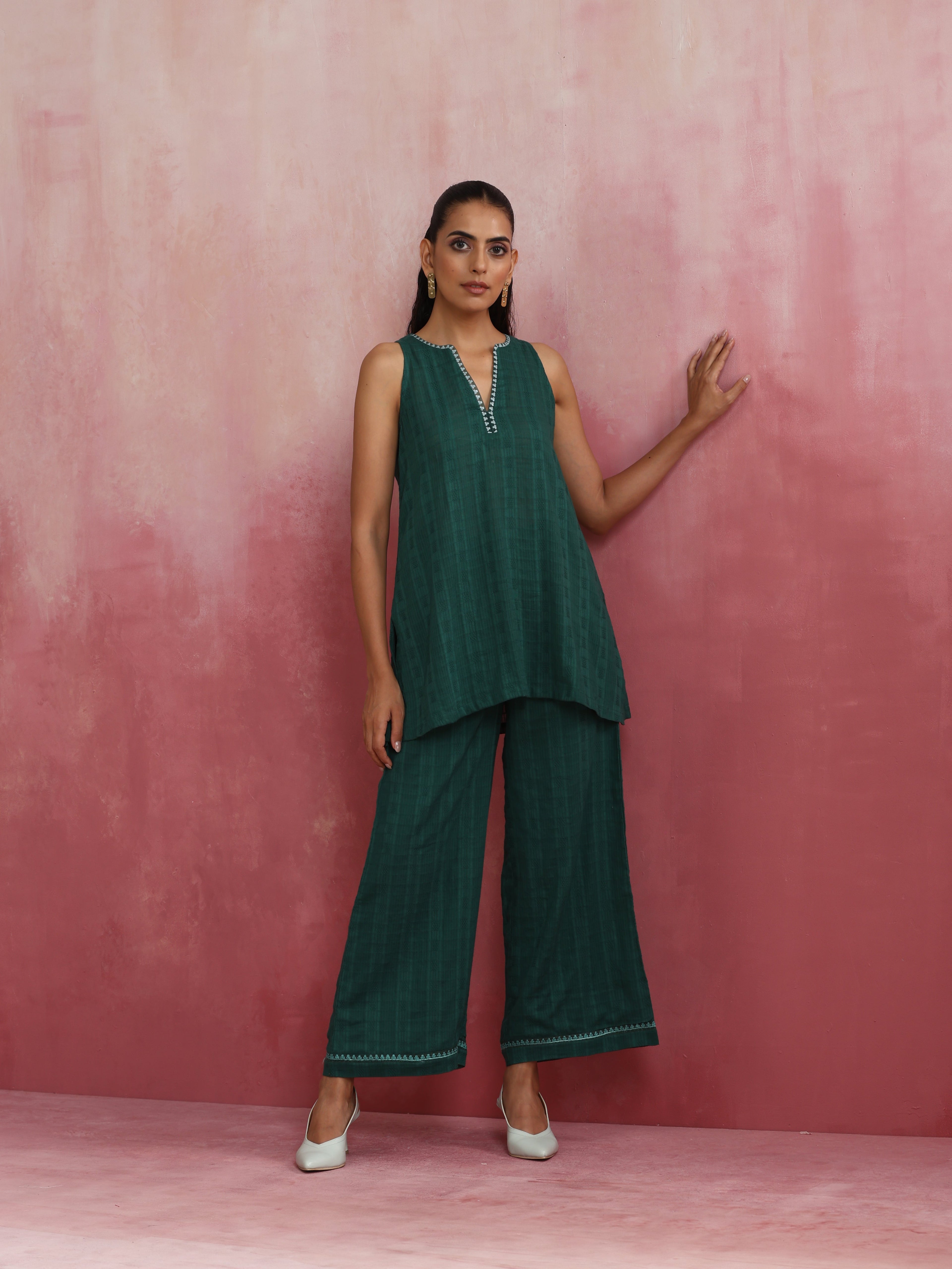 trueBrowns Dark Green Cotton Dobby Kurta Co-ord set | Grocsy
