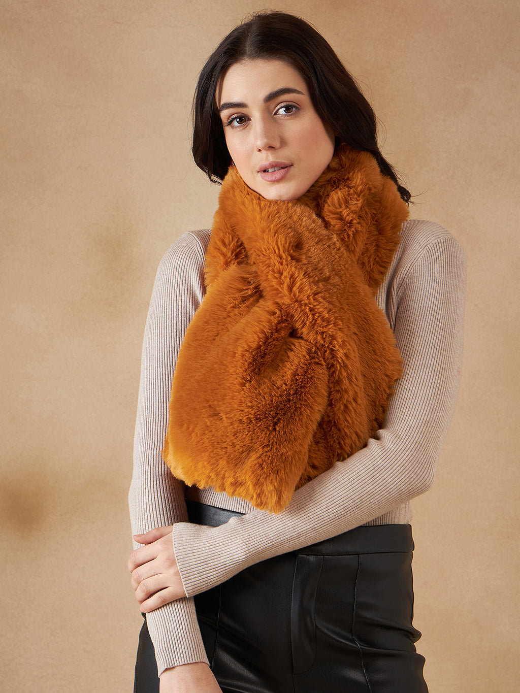 InWeave Women's Carrot Orange Faux Fur Neck Warmer | Grocsy