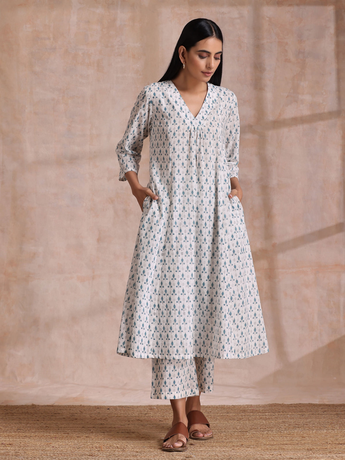 trueBrowns White With Teal Buta Block Print Cotton Front Neck Gathered Kurta Pant Set | Grocsy
