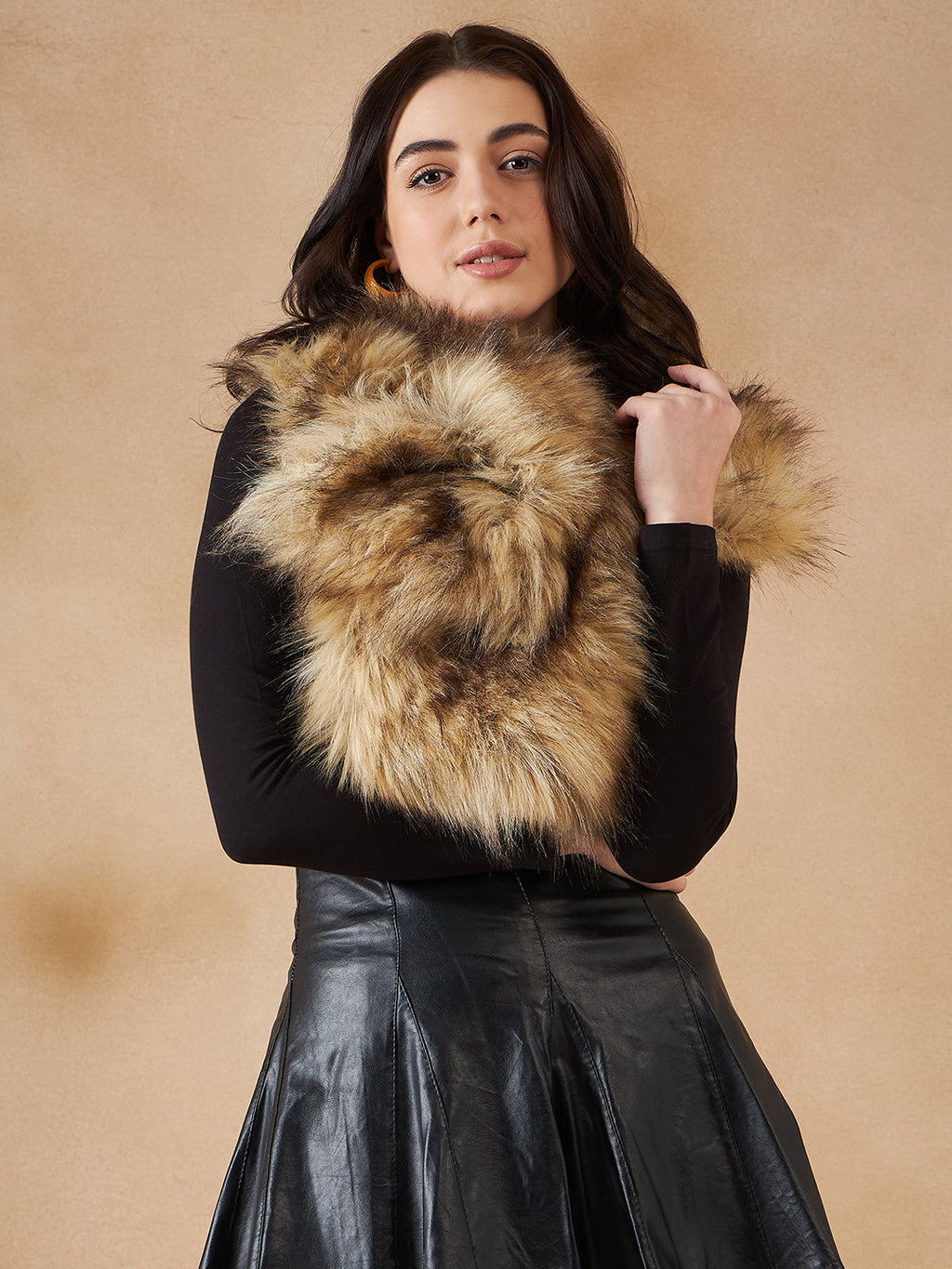 InWeave Women's Cat Print Faux Fur Neck Warmer | Grocsy