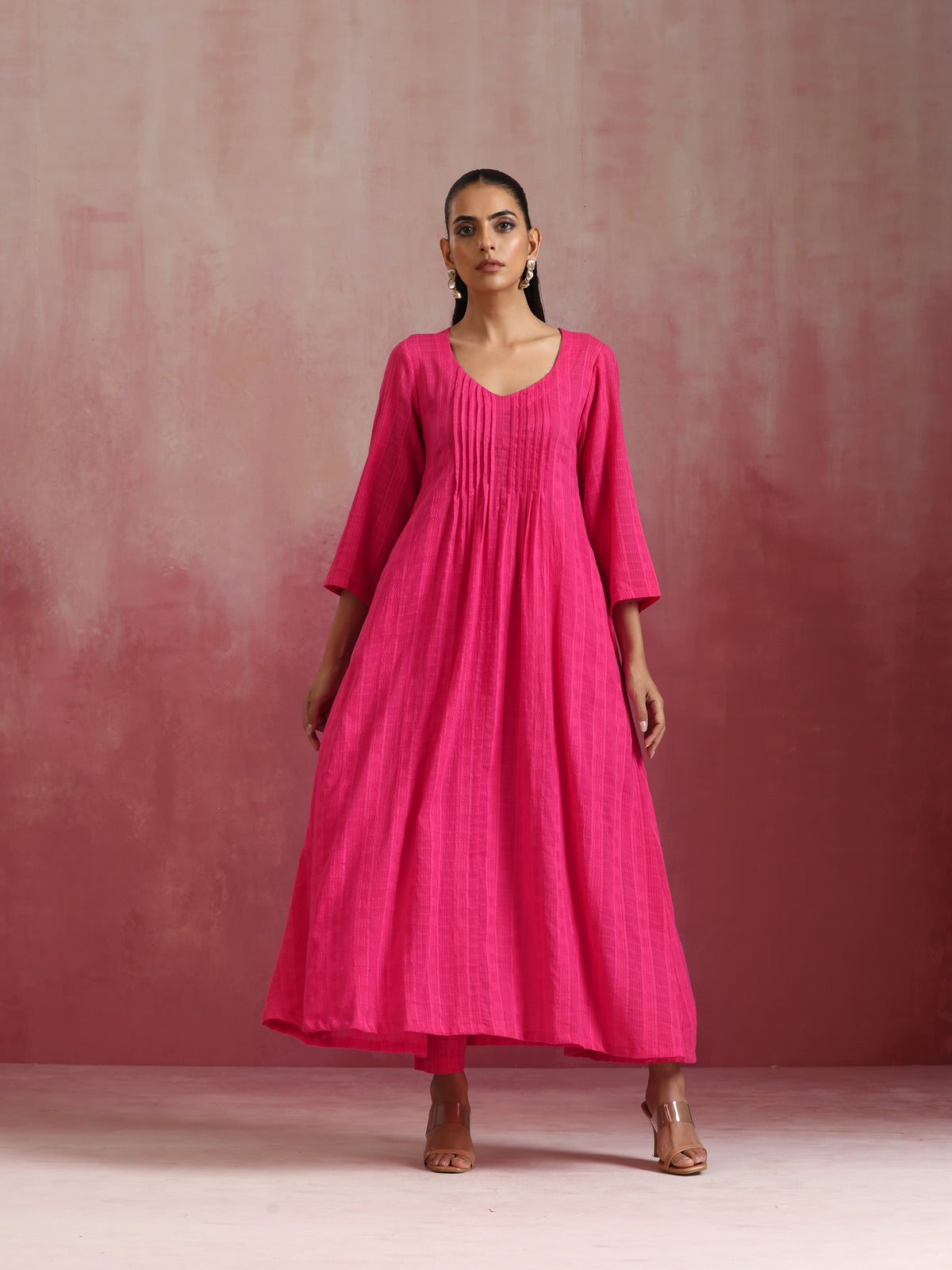 trueBrowns Pink Cotton Dobby Kurta Set | Grocsy