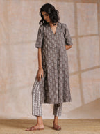 trueBrowns Clay Dabu Zig-Zag Motifs Print Cotton Kurta Pant Set | Grocsy