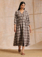 trueBrowns Clay Dabu Overall Print Cotton Wrap Dress | Relove | Grocsy