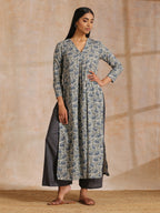 trueBrowns Blue Grey Overall Floral Block On White Print Cotton Kurta Pant Set | Grocsy