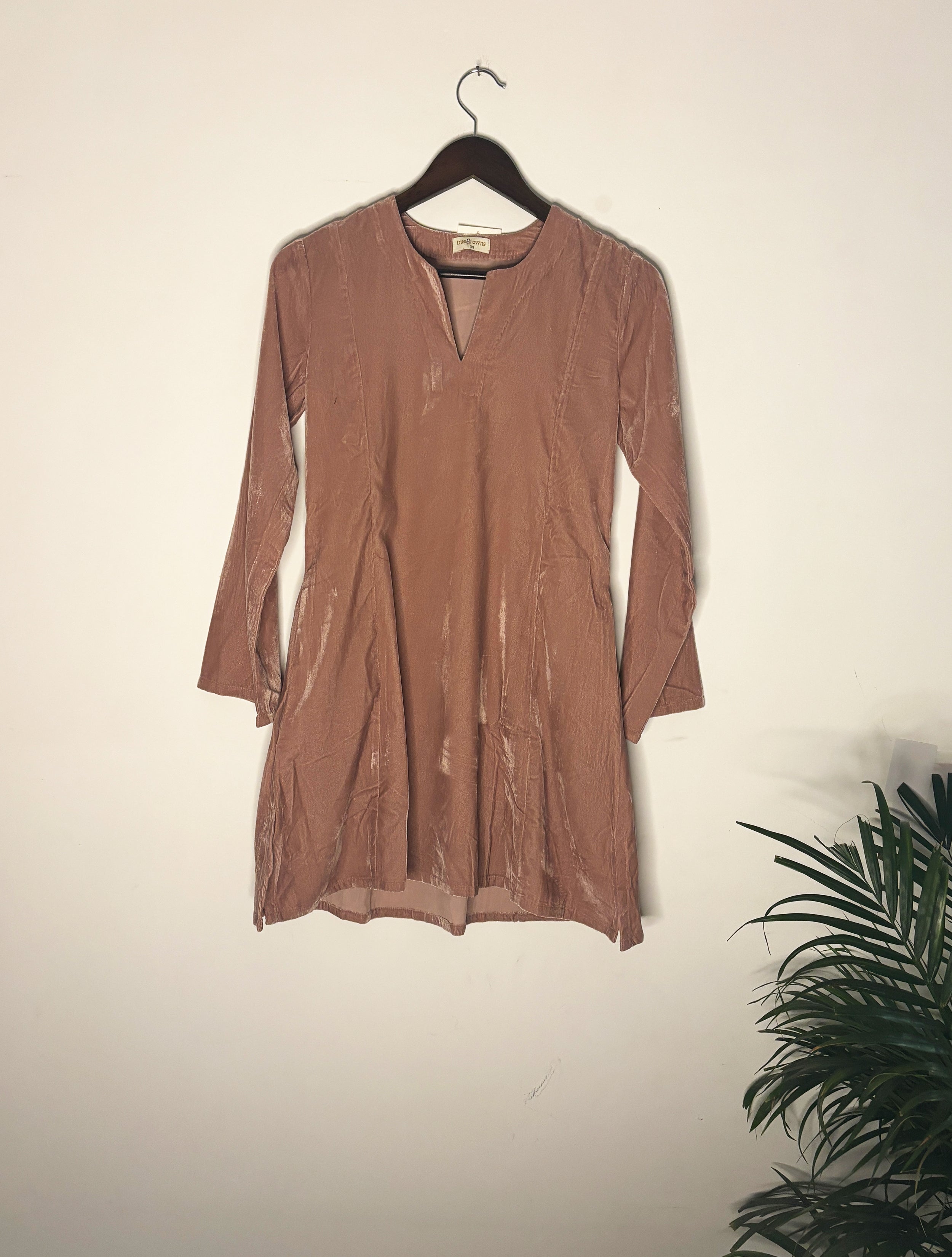 trueBrowns Pink Velvet Short Top | Grocsy
