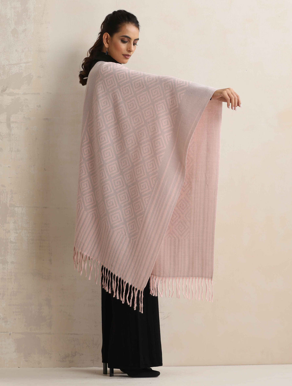 trueBrowns Pink Geometric Woollen Stole | Grocsy