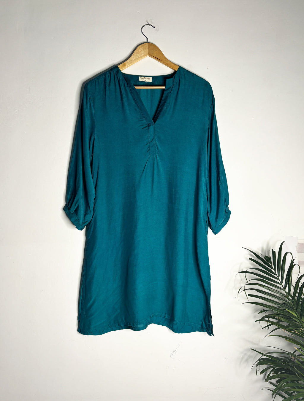 trueBrowns Green Modal Top | Grocsy