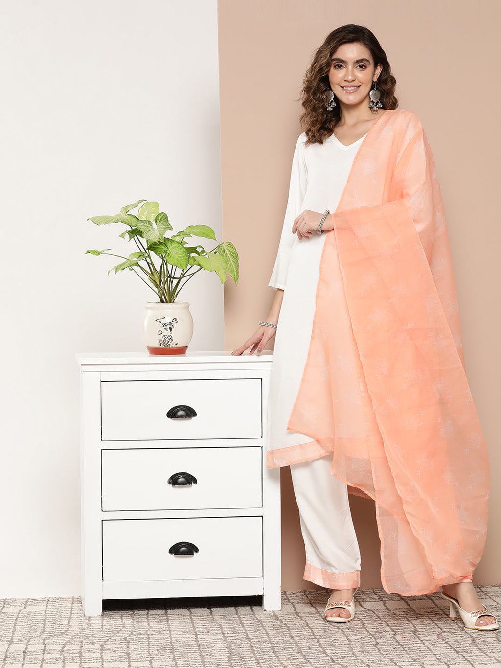 InWeave Women's Cream Straight Kurta Set W Peach White Print Organza Dupatta | Grocsy
