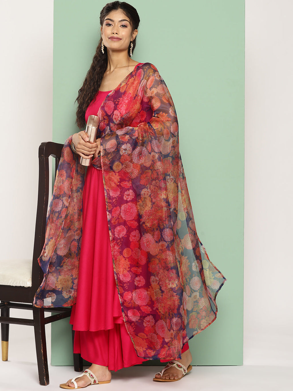 InWeave Women's Fuchsia Sleeveless Kurta Set W Navy Floral Or Dupatta | Grocsy