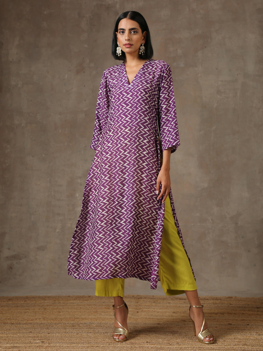 trueBrowns Purple White Lehariya Printed Silk kurta Pant Set | Grocsy