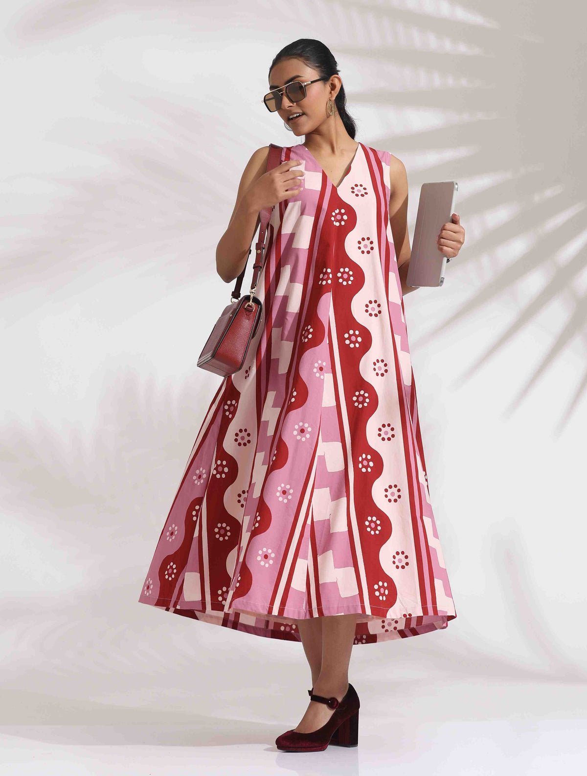 trueBrowns Pink Cotton Abstract Print Dress | Grocsy