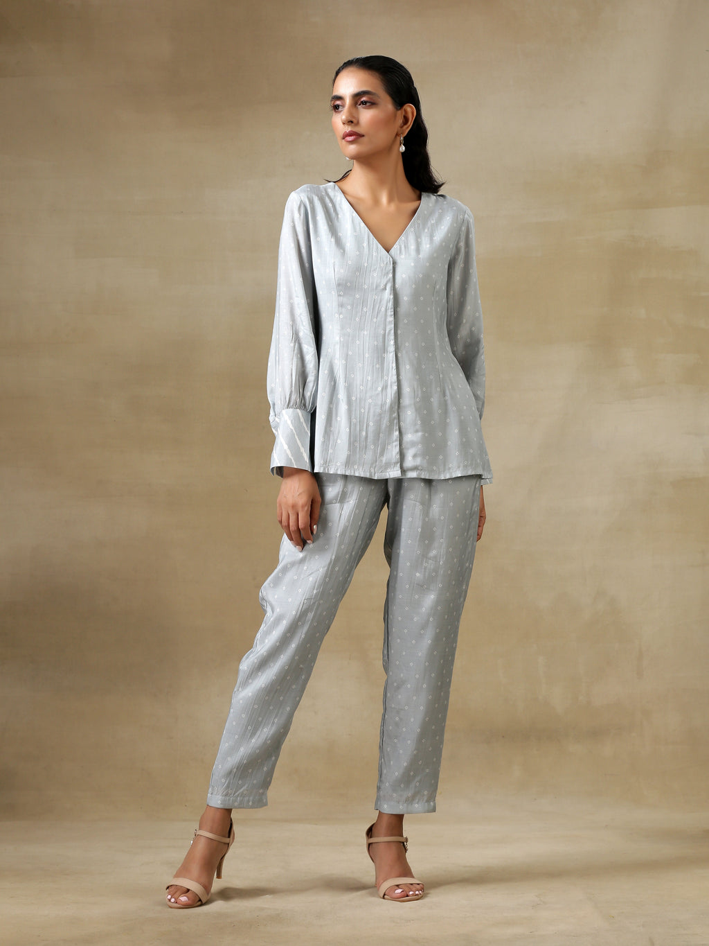 trueBrowns Grey Bandhani Printed Silk Front Open Short Co-Ord Set | Grocsy