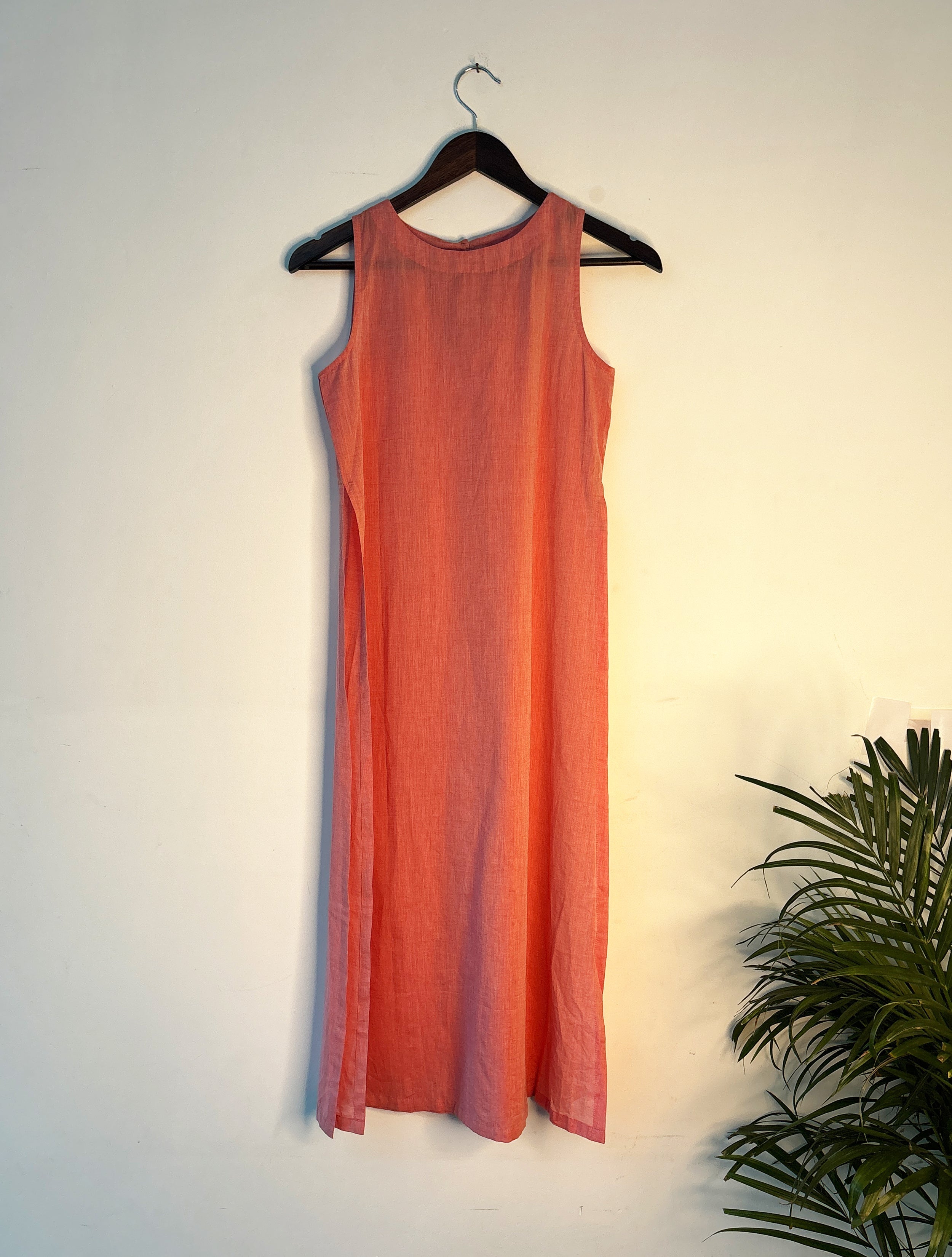 trueBrowns Peach Slub Sleeveless Kurta | Grocsy