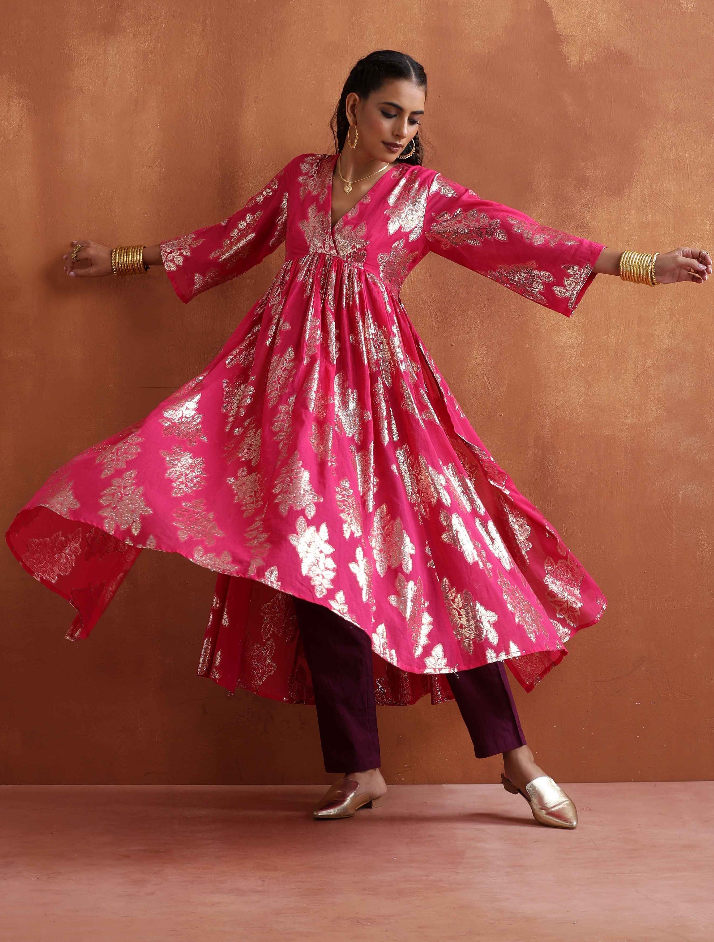 trueBrowns Pink Metallic Flared Anarkali Kurta Set | Grocsy