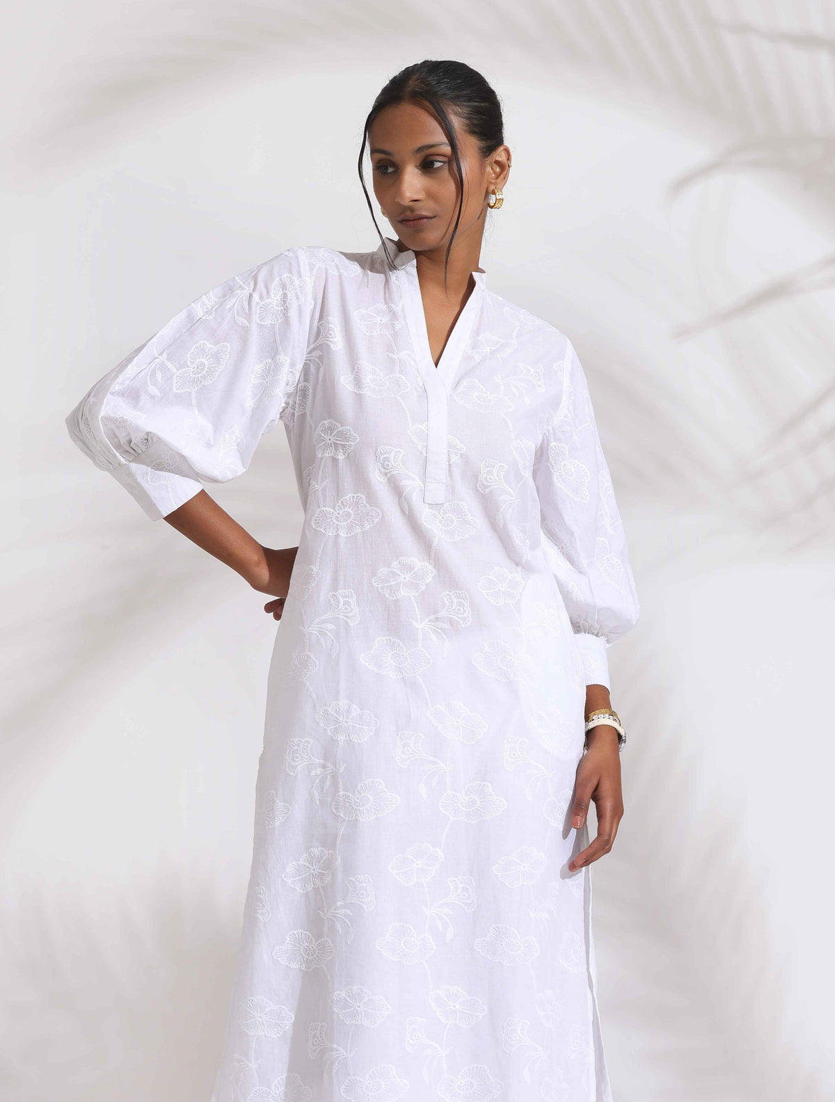 trueBrowns trueBrown White Cotton Schiffli Kurta Set | Grocsy