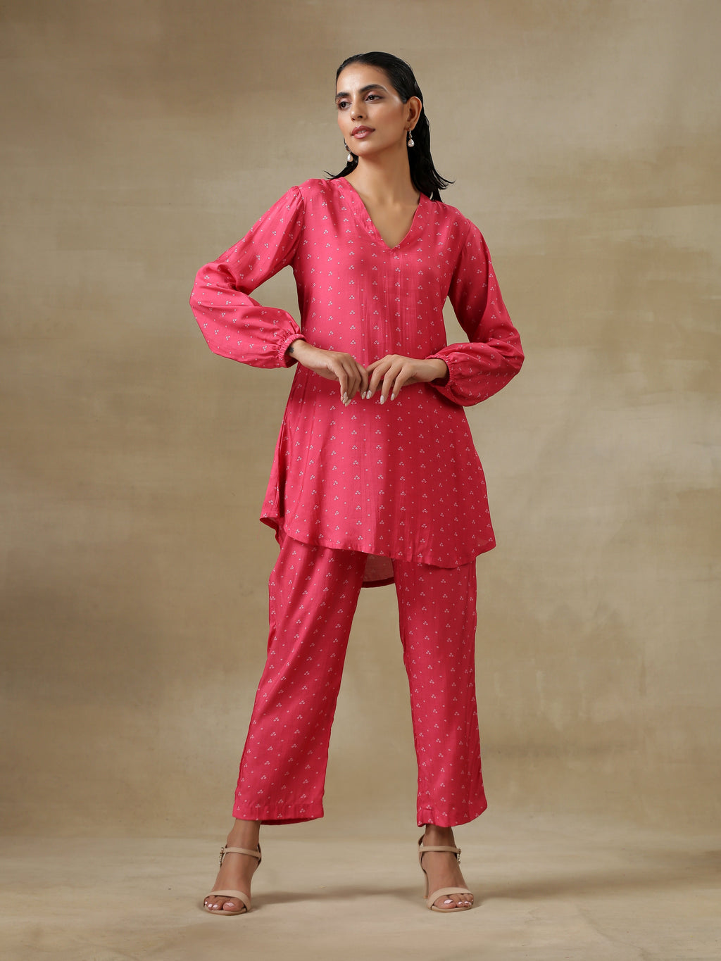 trueBrowns Pink Bandhani Printed Silk Gathered Sleeve Co-Ord Set | Grocsy