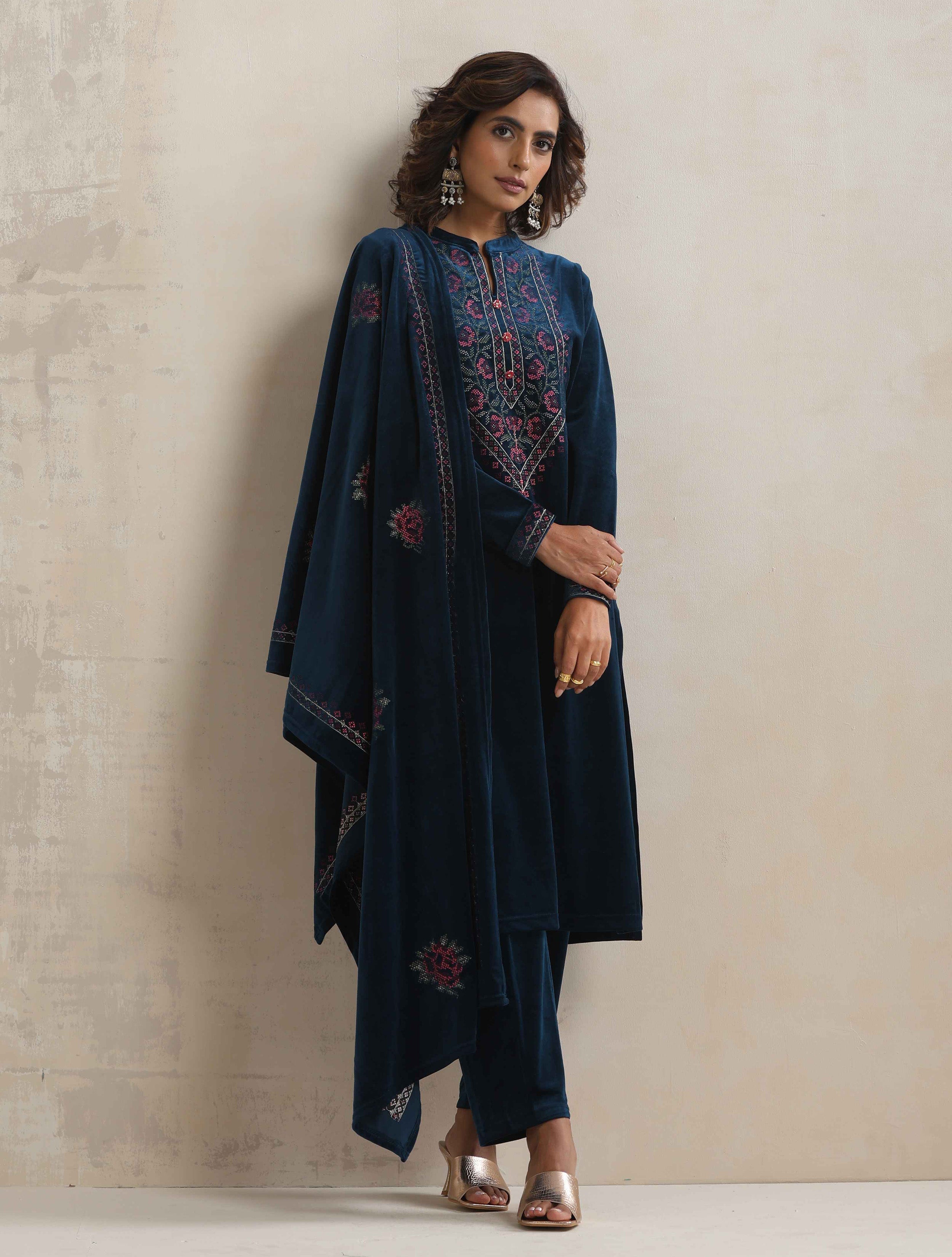 trueBrowns Blue Velvet Floral Embroidered Kurta Pant Dupatta Set | Grocsy
