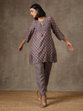 trueBrowns Grey Pink Floral Printed Silk Co-Ord Set | Grocsy