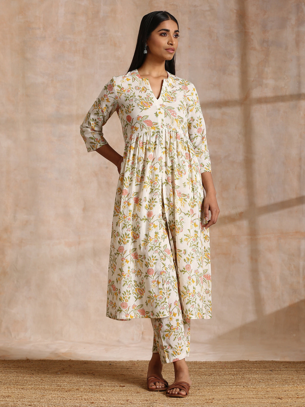 trueBrowns White Multi Color Overall Block Print Cotton Kurta Pant Set | Grocsy