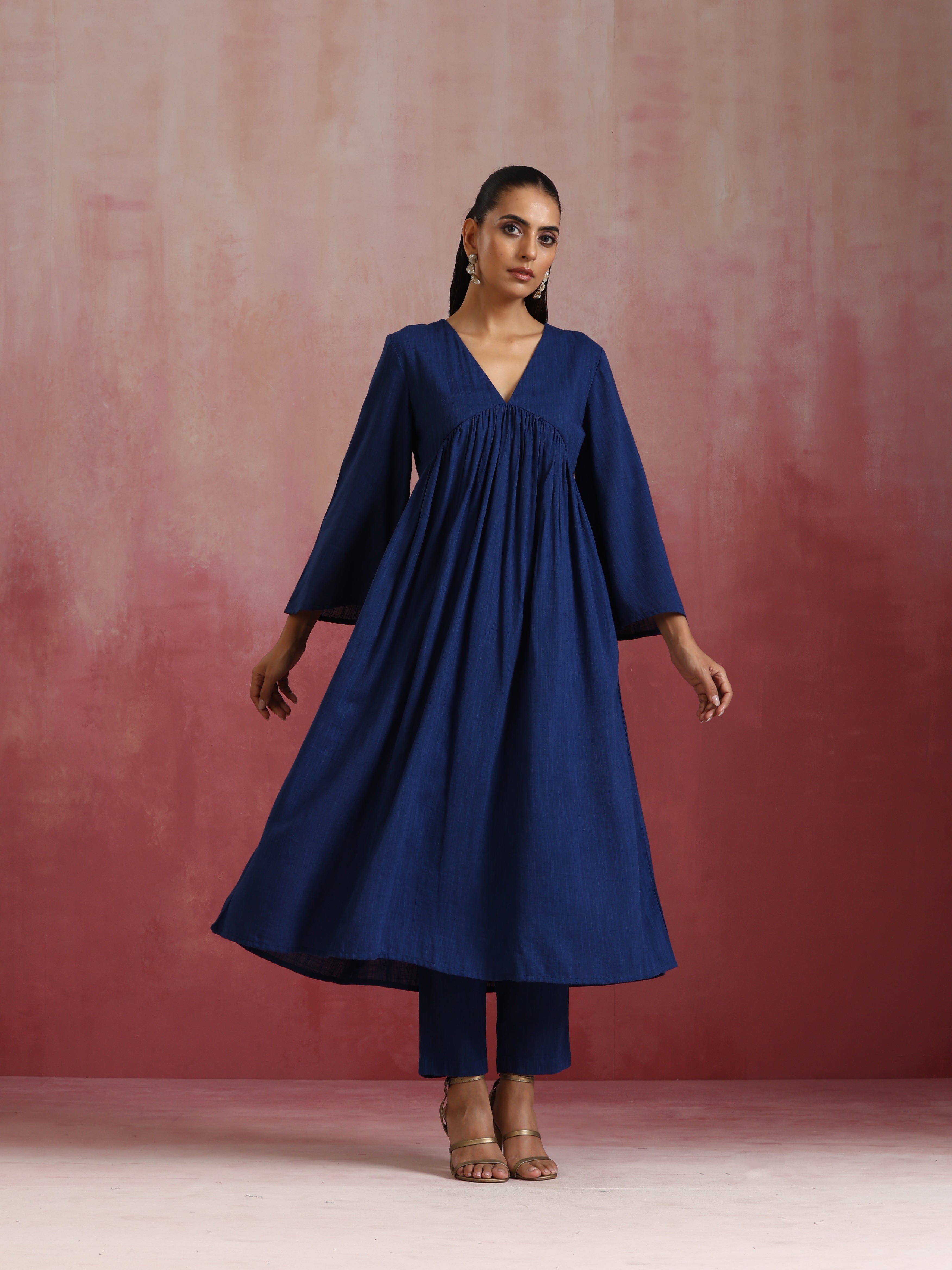 trueBrowns Blue Cotton Dobby Kurta Set | Grocsy