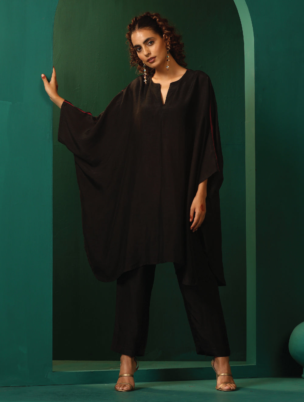 trueBrowns Black Silk Kaftan Pant Set | Grocsy