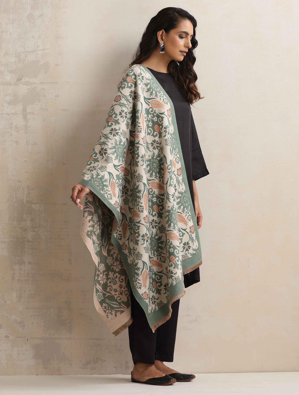 trueBrowns Green Floral Reversible Woollen Stole | Grocsy