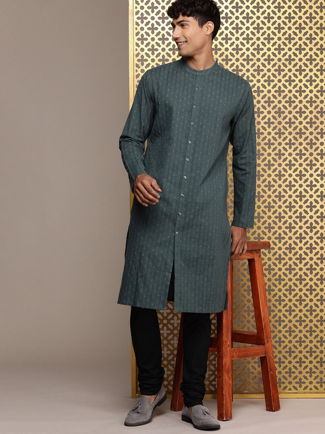 House of Pataudi Woven Design Straight Jashn Kurta | Grocsy