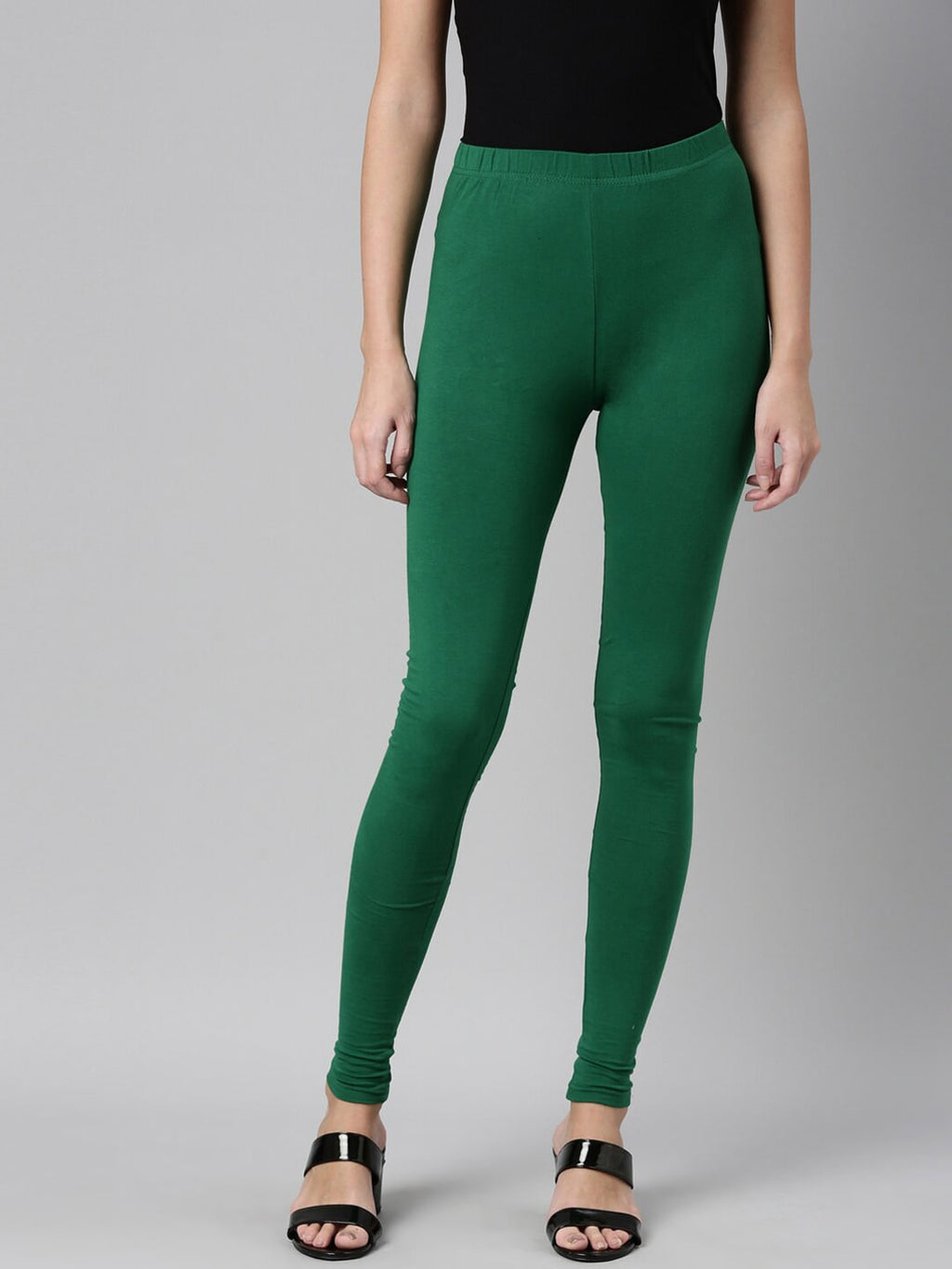 Souchii Green Solid Slim-Fit Leggings | Grocsy