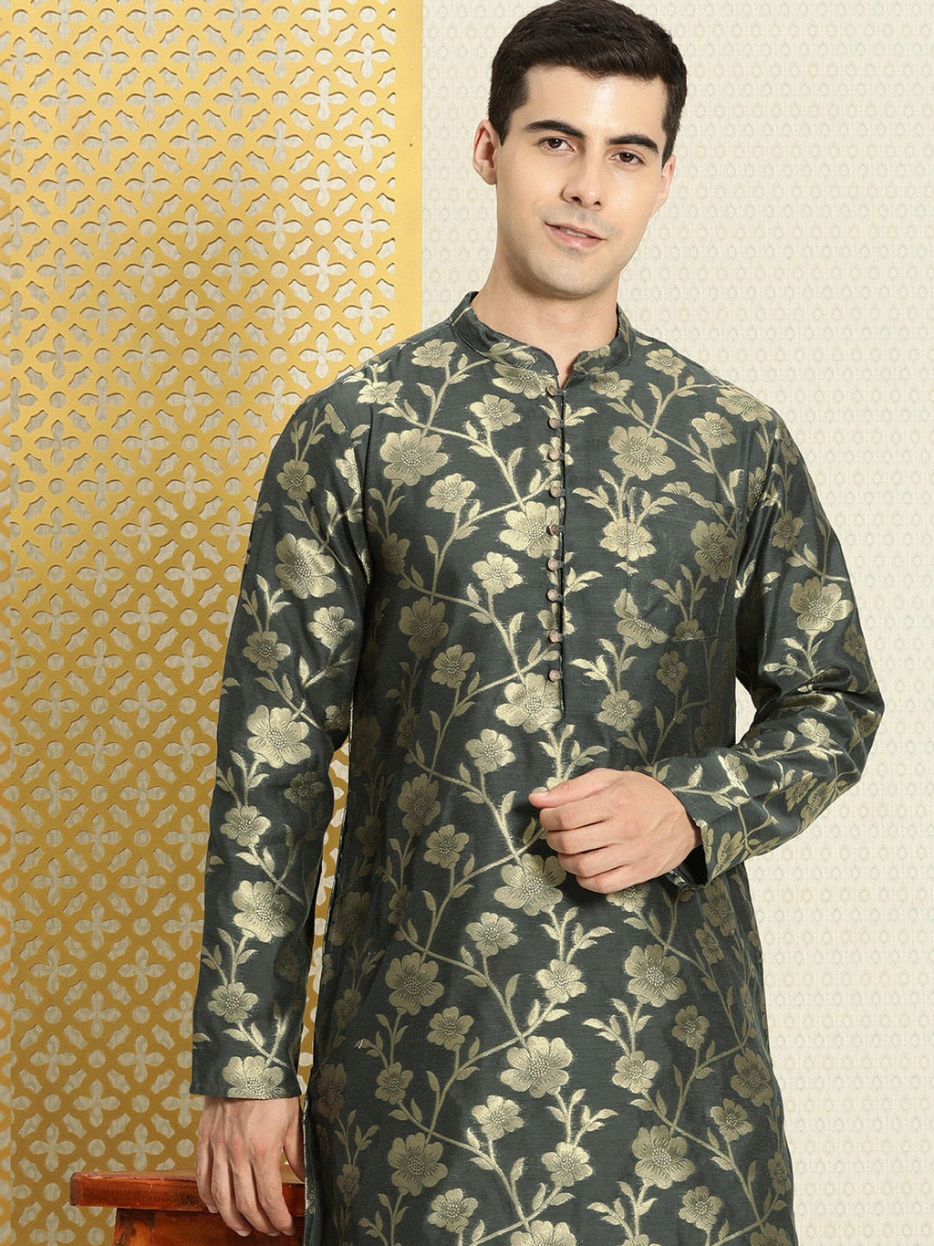 House of Pataudi Men Jashn Floral Zari Work Kurta with Churidar | Grocsy