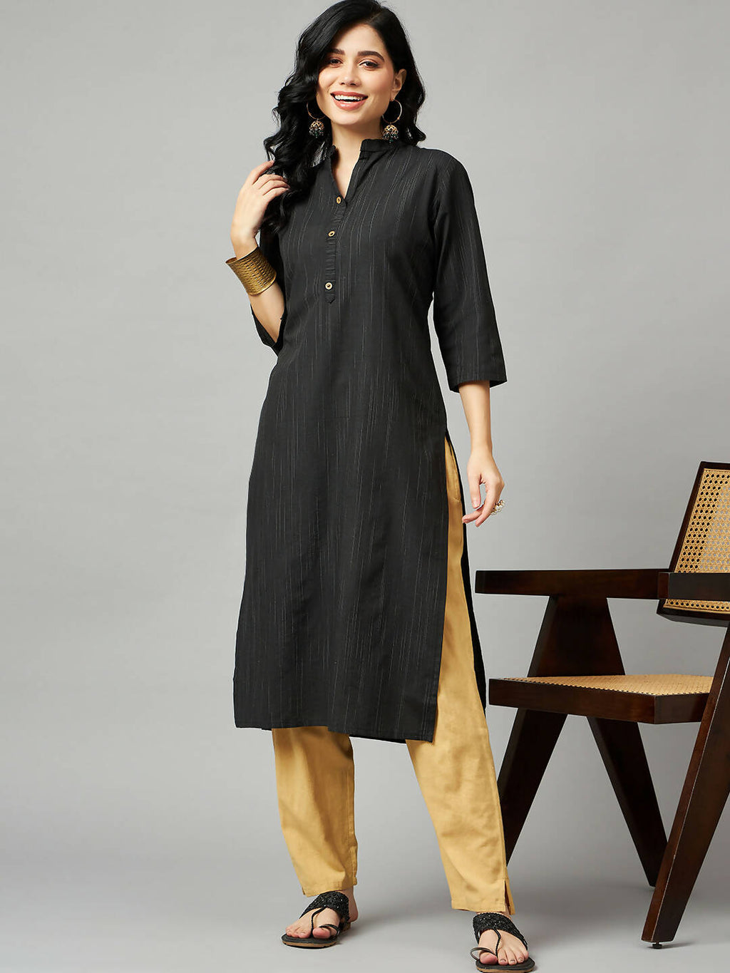 Black Chanderi Silk Texture Straight Kurta - Sabella | Grocsy