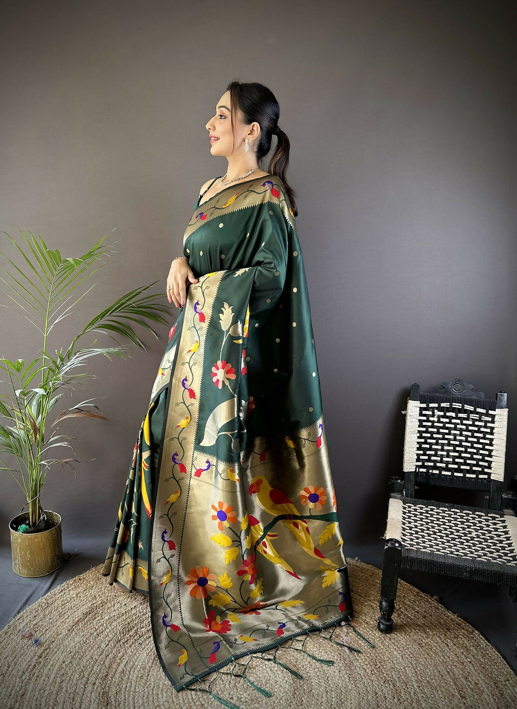 Joban Fashion Green Zari Woven Floral Motifs Soft Silk Paithani Silk Saree | Grocsy