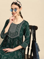 Sangria Women Green Bandhani Printed Sequinned Kurta with Trousers | Grocsy